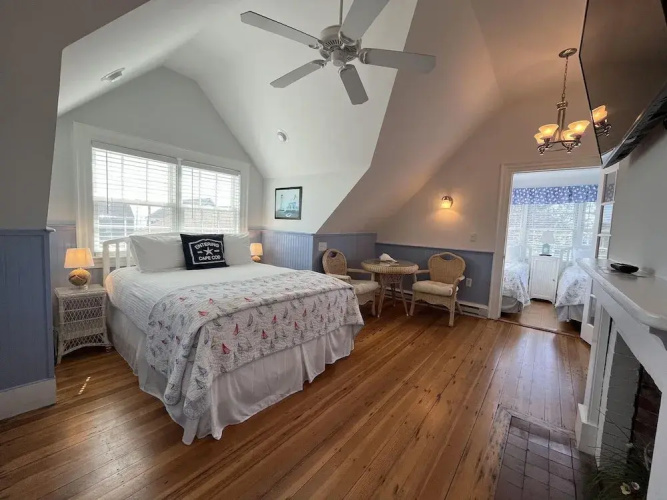 Beach Breeze Inn