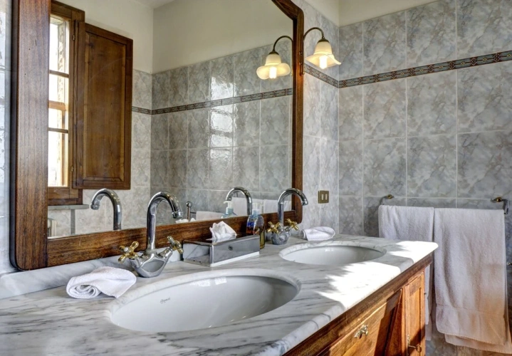 2 Bedrooms Cottage