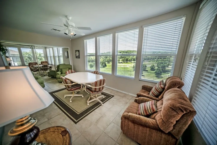 4 Bedrooms Luxury room with view