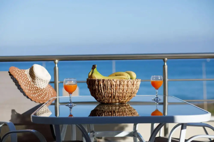 Green A Seaside Escape With Mesmerizing Views