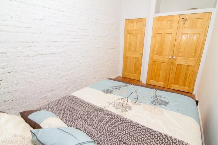 Pleasant 1 BR on Gramercy