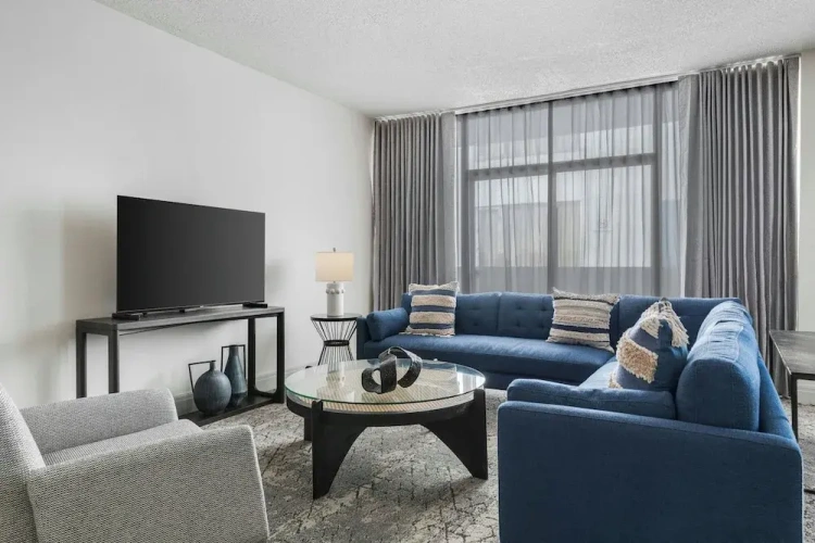 1 Bedroom Suite