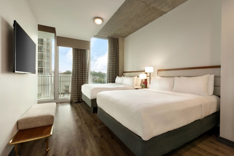 1 Bedroom Suite with balcony