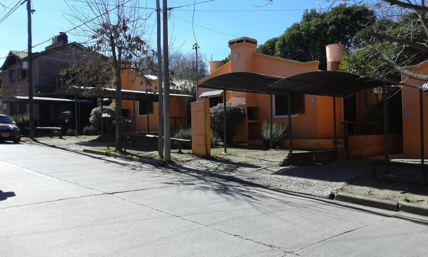 Los Zarzos