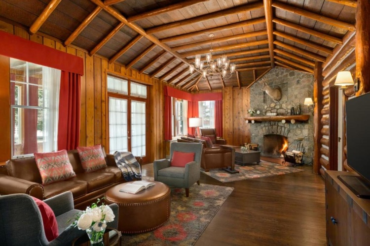 Fairmont Jasper Park Lodge photo 21