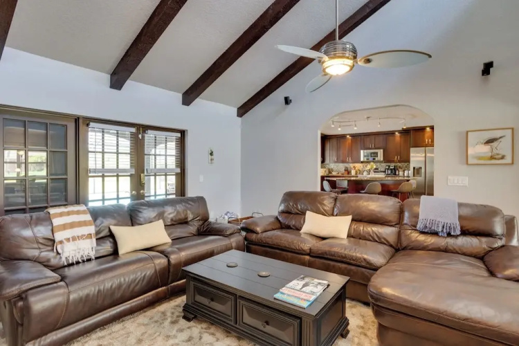 Spacious Wellington Vacation Rental - Private Pool