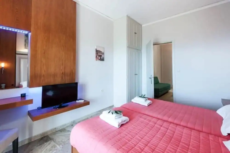 Niki Apartments