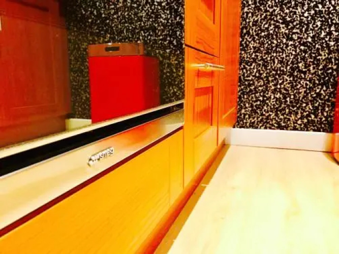 Glasgow City Center Flat with Parking