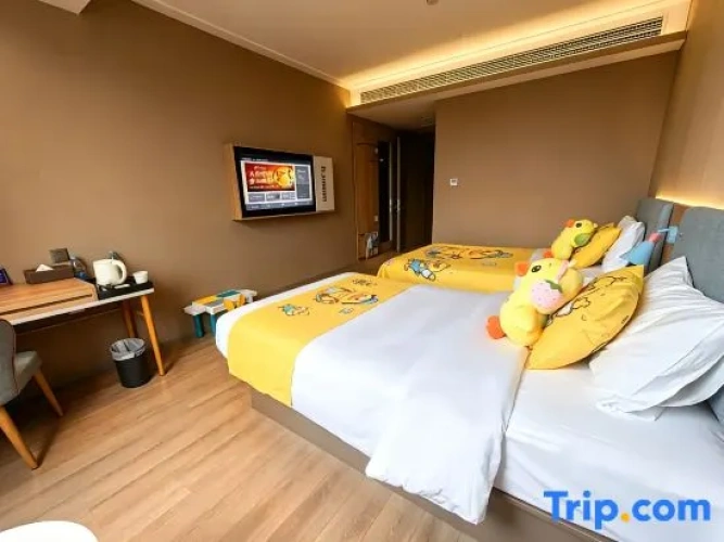 Standard Twin Family room