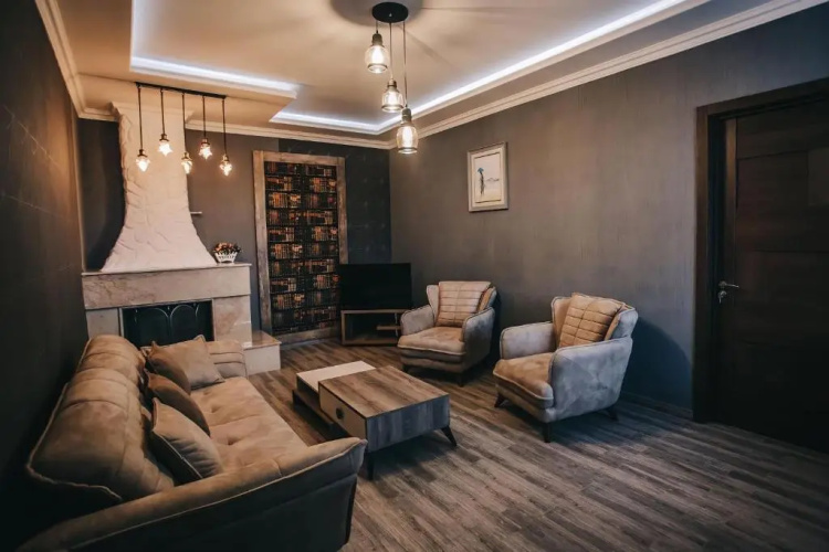 7 Rooms Hotel