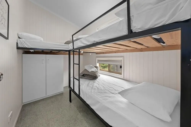 2 Bedrooms Economy room