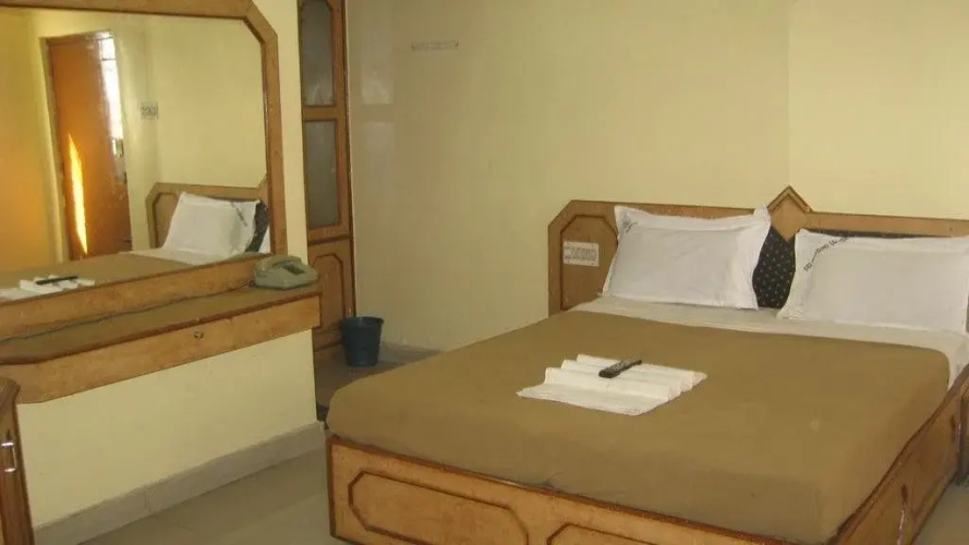 Sri Nandini Lodge