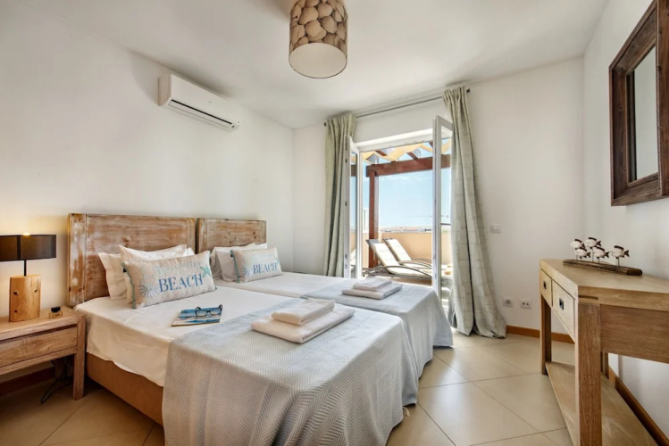 CG 73C - Penthouse - Cabanas Gardens