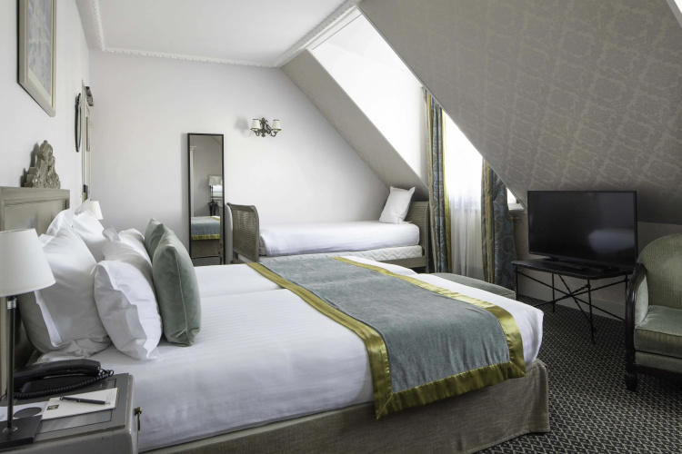 Hôtel Bradford Elysées – Astotel