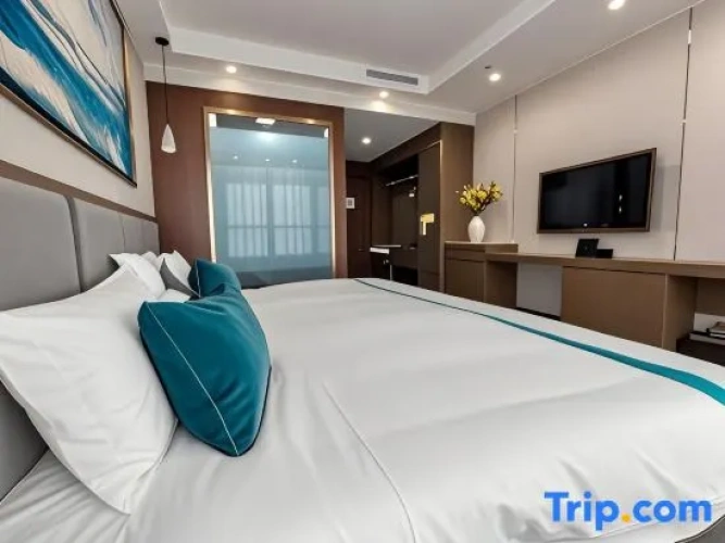 Luxury Suite