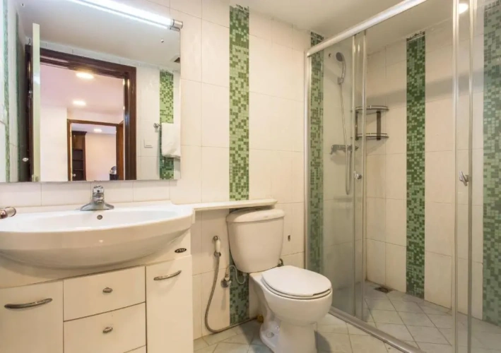 3 Bedrooms Apartment with balcony and with view