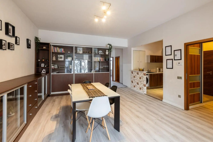 The comunist apartment 2bds