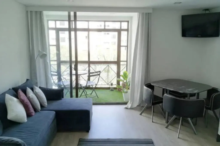 Ria Center Apartment - Right