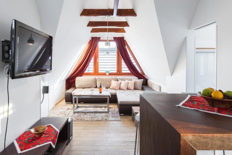1 Bedroom Apartment