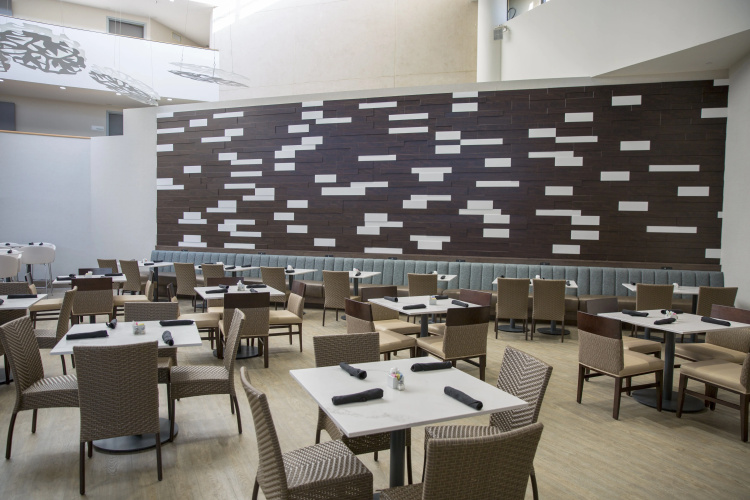 Holiday Inn Orlando-International Airport photo 37