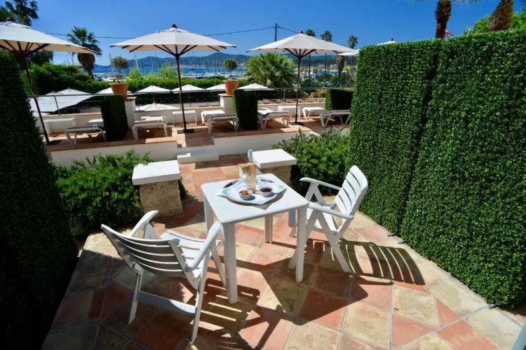 Classic Double room with garden view