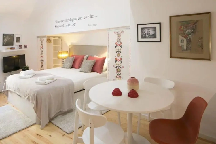 1 Bedroom Apartment