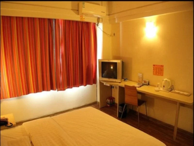 7 Days Inn