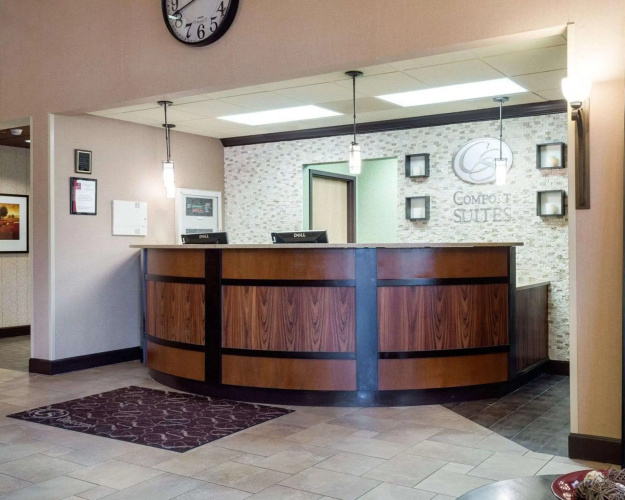 Comfort Suites