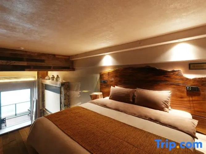 Luxury Suite