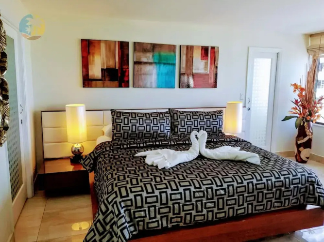 Alexander 1402 2 Bedroom Apts by RedAwning