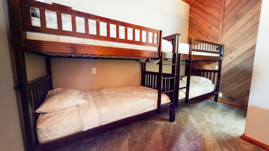 Snowcreek III #415 Condo
