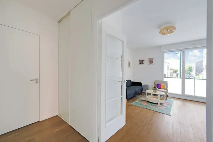 Charming Apartment - 2br-4p- Balcony- Malakoff