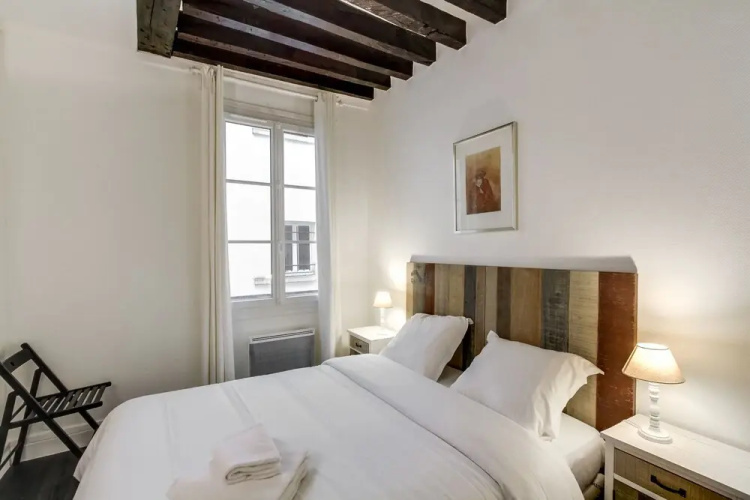 Louvre Area - Saint Honoré Apartment