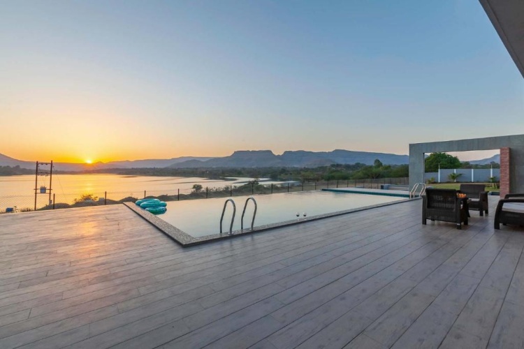 3 Bedrooms Villa