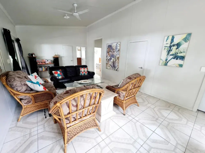 Natura Nikao Beach Villa