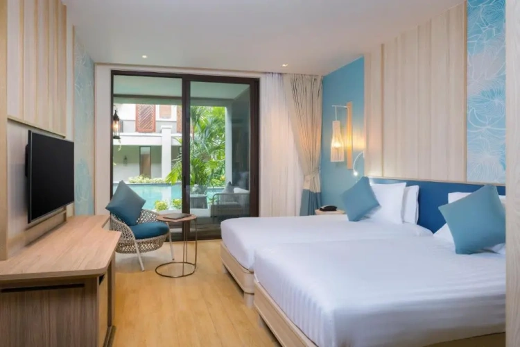 Deluxe Pool Access Beach Wing Twin room