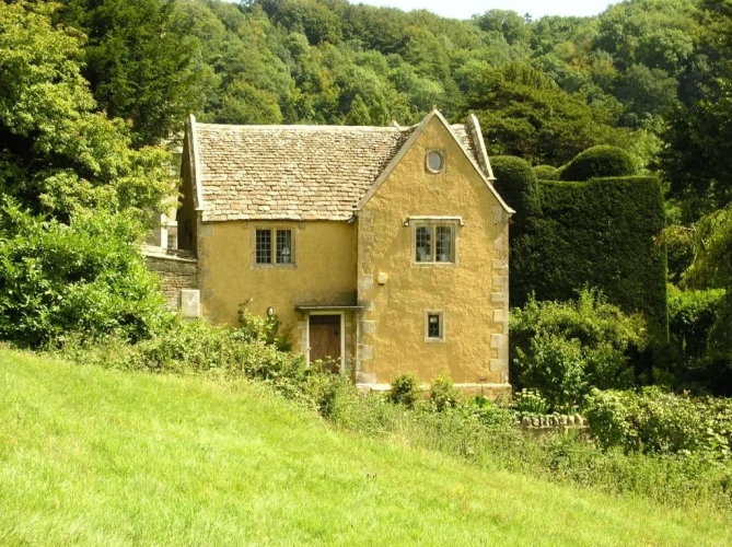 3 Bedrooms Cottage