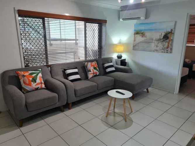 2 Bedrooms Apartment beachfront