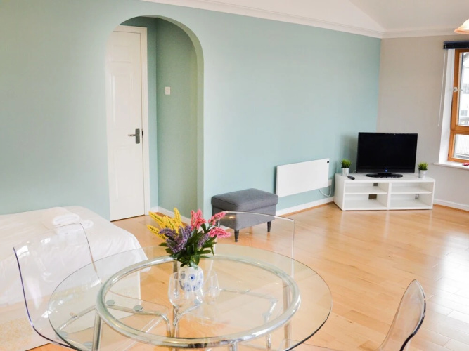 Meridian Place