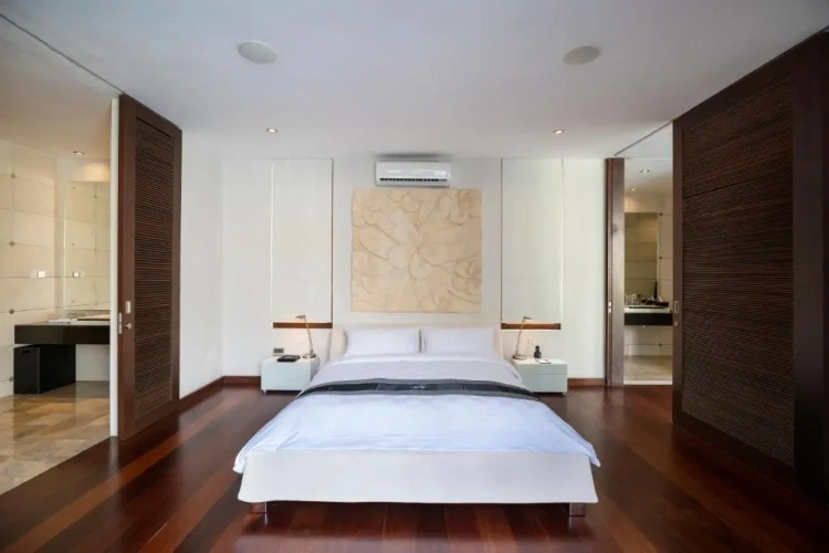 2 Bedrooms Villa