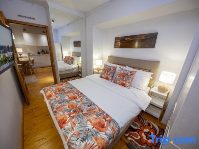 FlamingoHaven | Chic&Renovated 1BRwBalcony | PrimeSpot