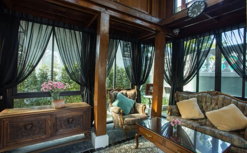 V heritage villa chiangmai