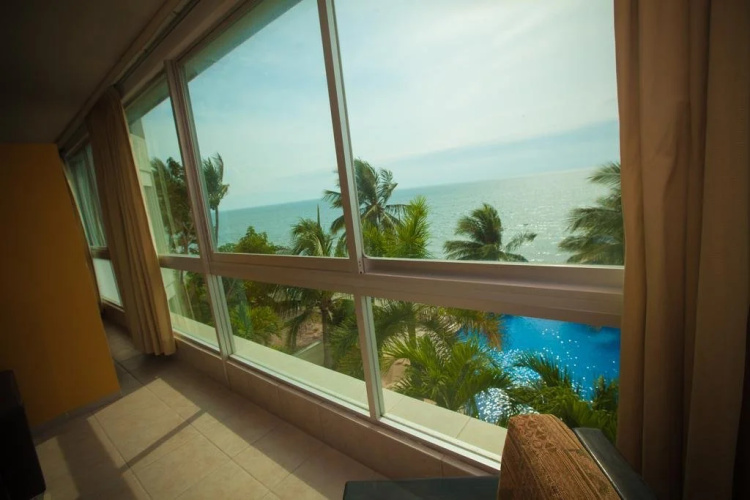 Banderas Suites