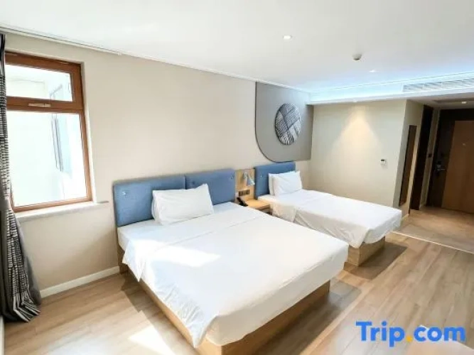 Standard Twin Family room