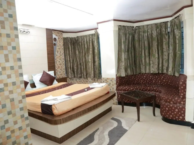 Hotel Adarsh International