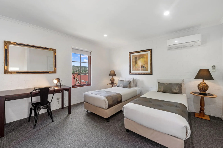 Hideaway on George