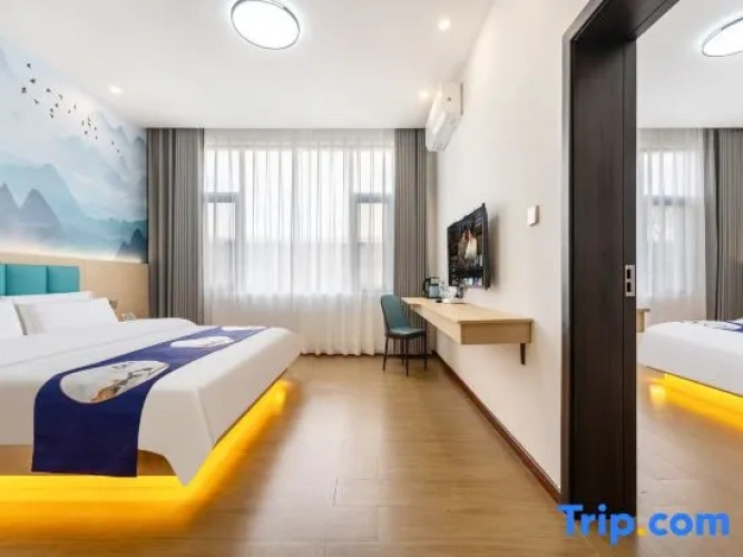 Luxury Family Suite
