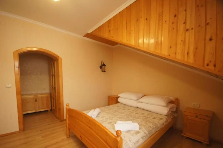 Economy Triple room