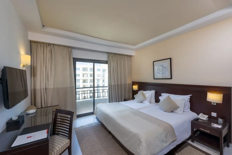 Standard Double room with view