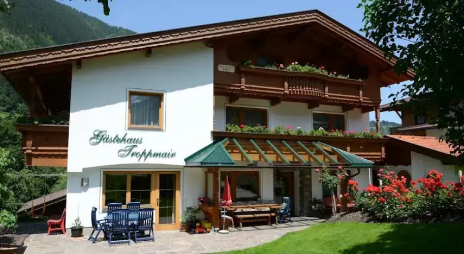 Haus Troppmair Pension